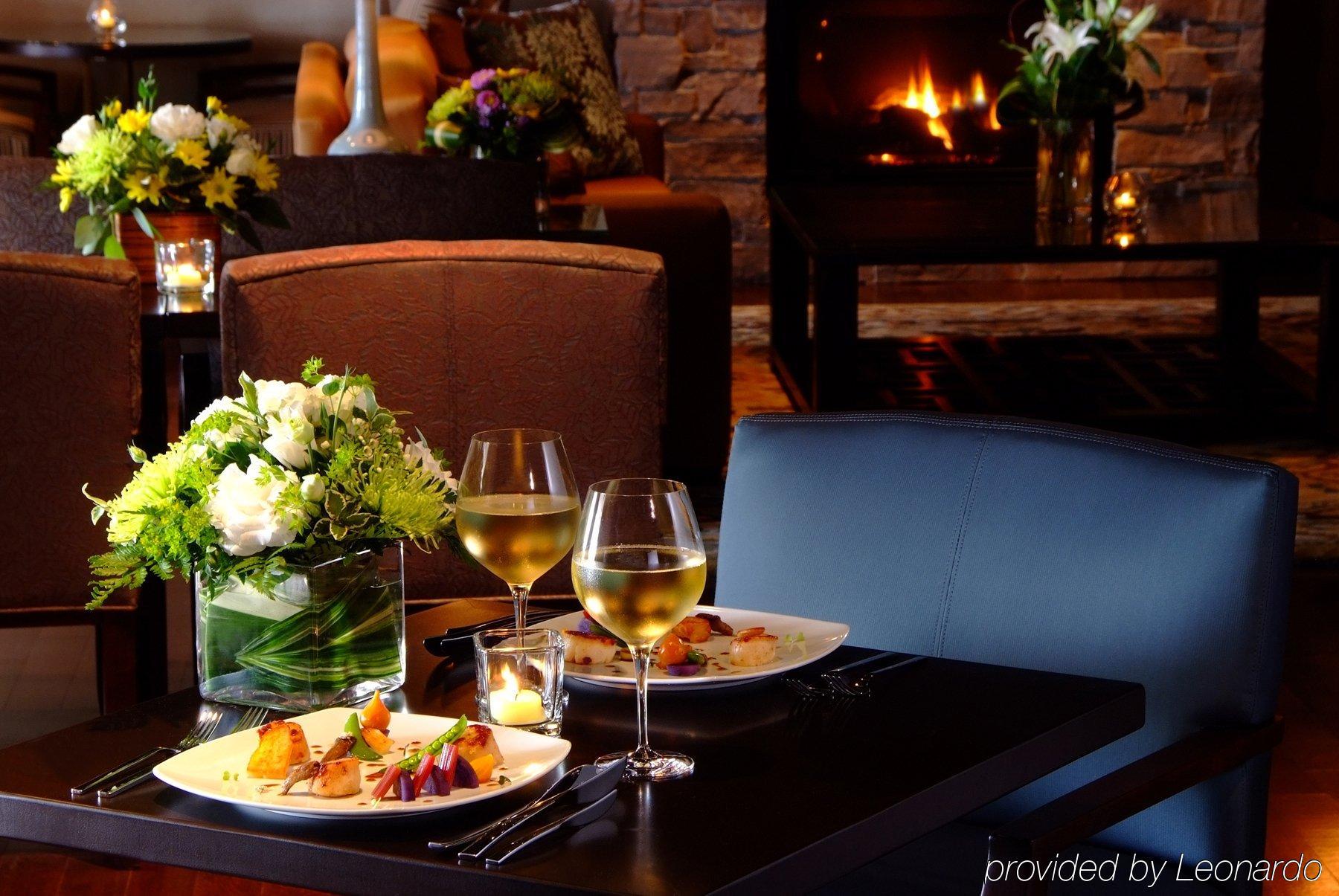 Touchstone Resort On Lake Muskoka Bracebridge Restaurant foto